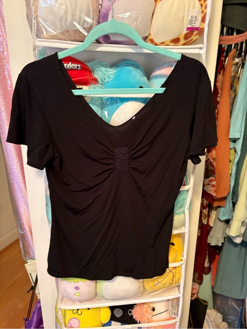 Black Women’s V-Neck Ruched Short-Sleeve Top